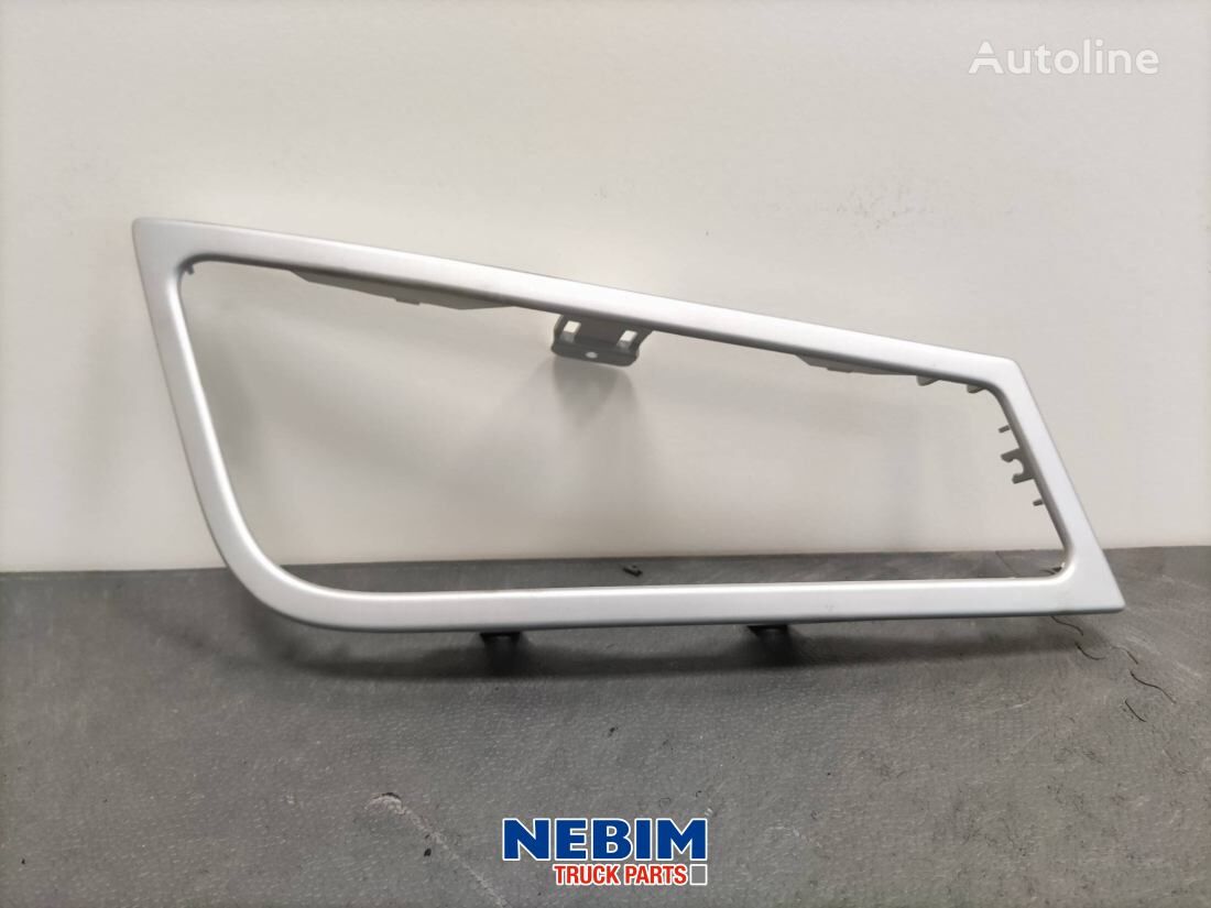 Volvo - 21078545 - Mistlamp sierlijst FH / FM rechts Abdeckung für Sattelzugmaschine