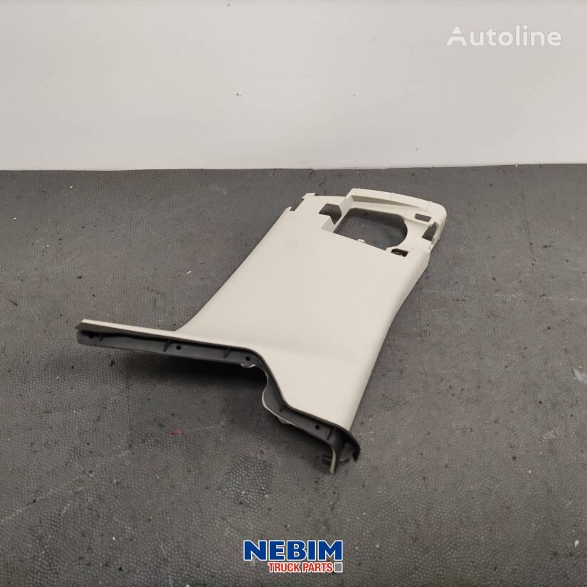 Volvo - 84447514 - Paneel midden rechts front fascia for truck