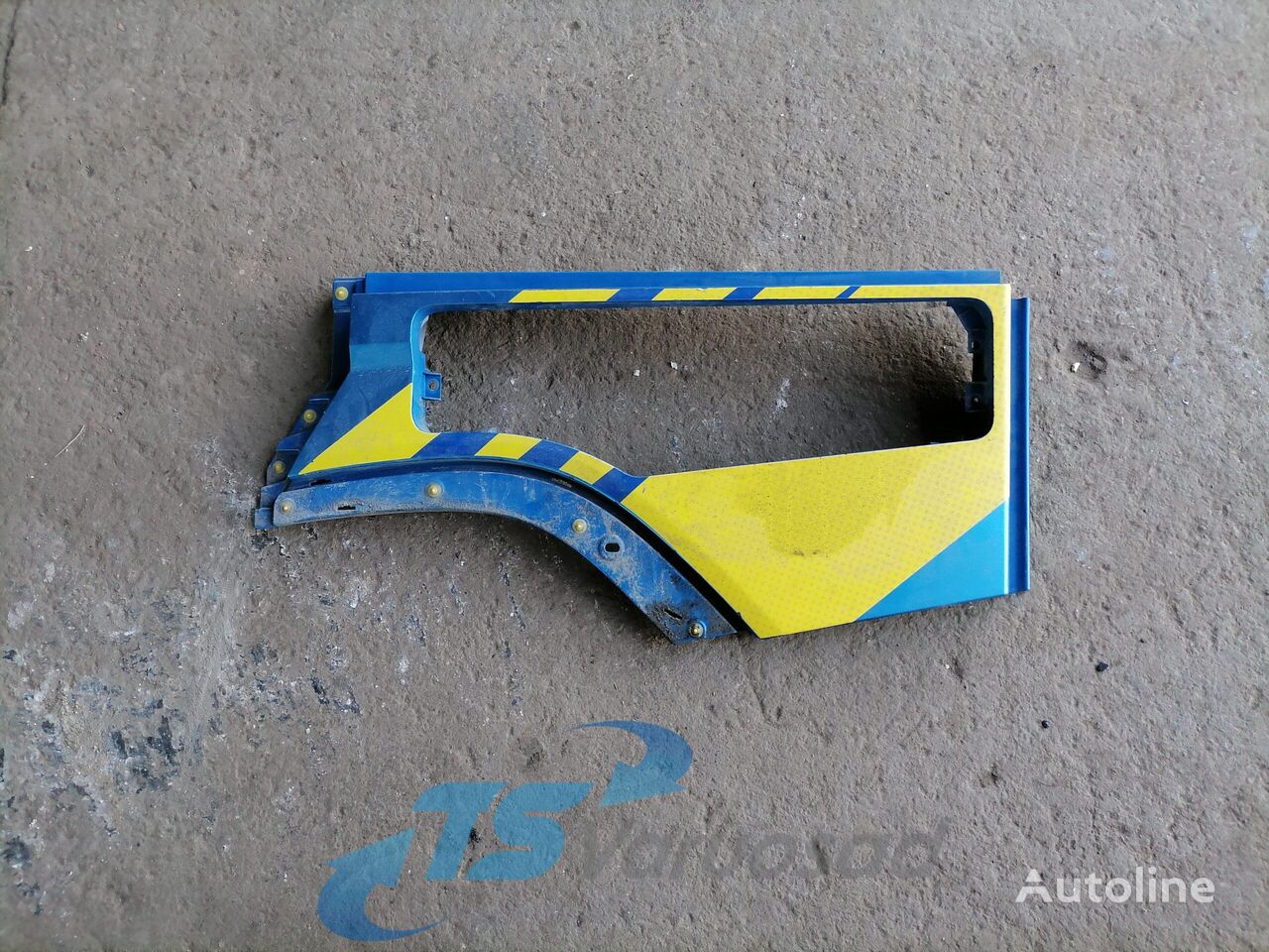 Volvo Kabiini pikendus 21940892 front fascia for Volvo FH truck tractor