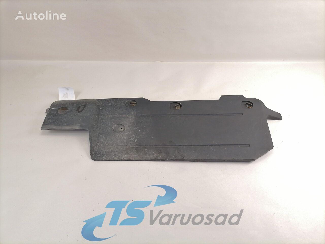 Volvo Plastikdetail 82446615 fascia delantera para Volvo FH tractora