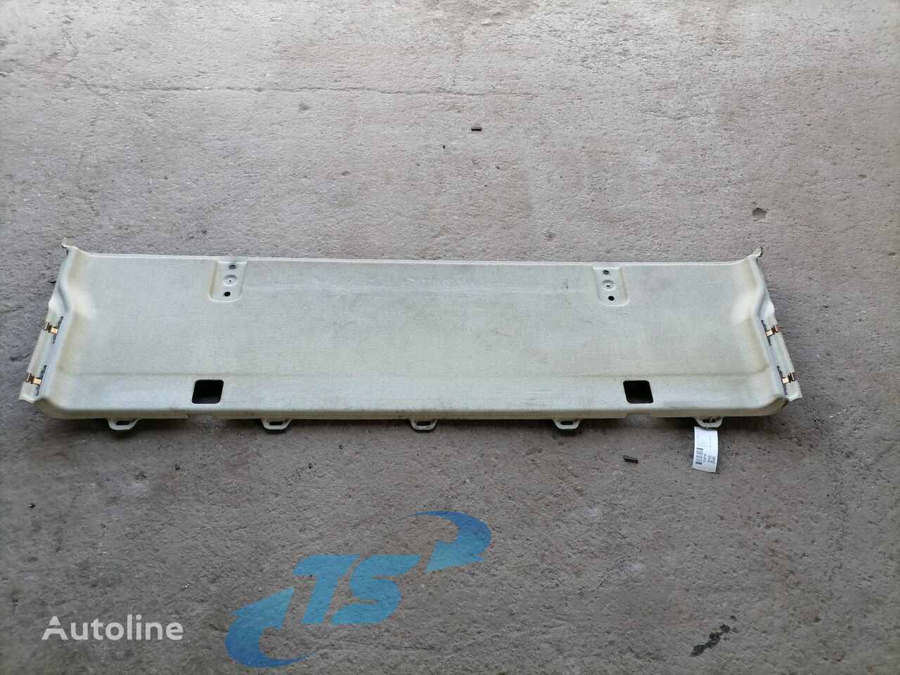 Volvo Salongi polster 82862467 front fascia for Volvo FH truck tractor