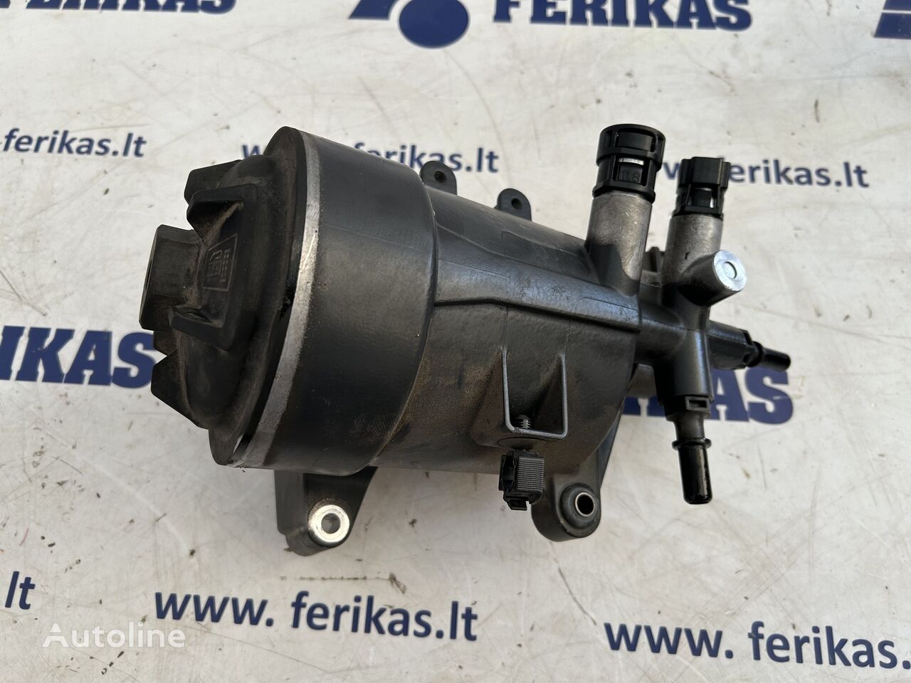 паливний фільтр fuel filter housing 3082386 до тягача Scania R460