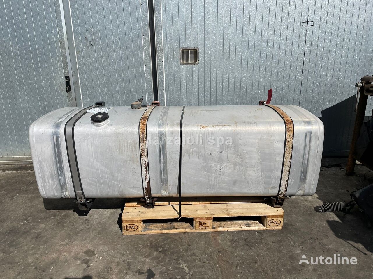 fuel tank for IVECO truck