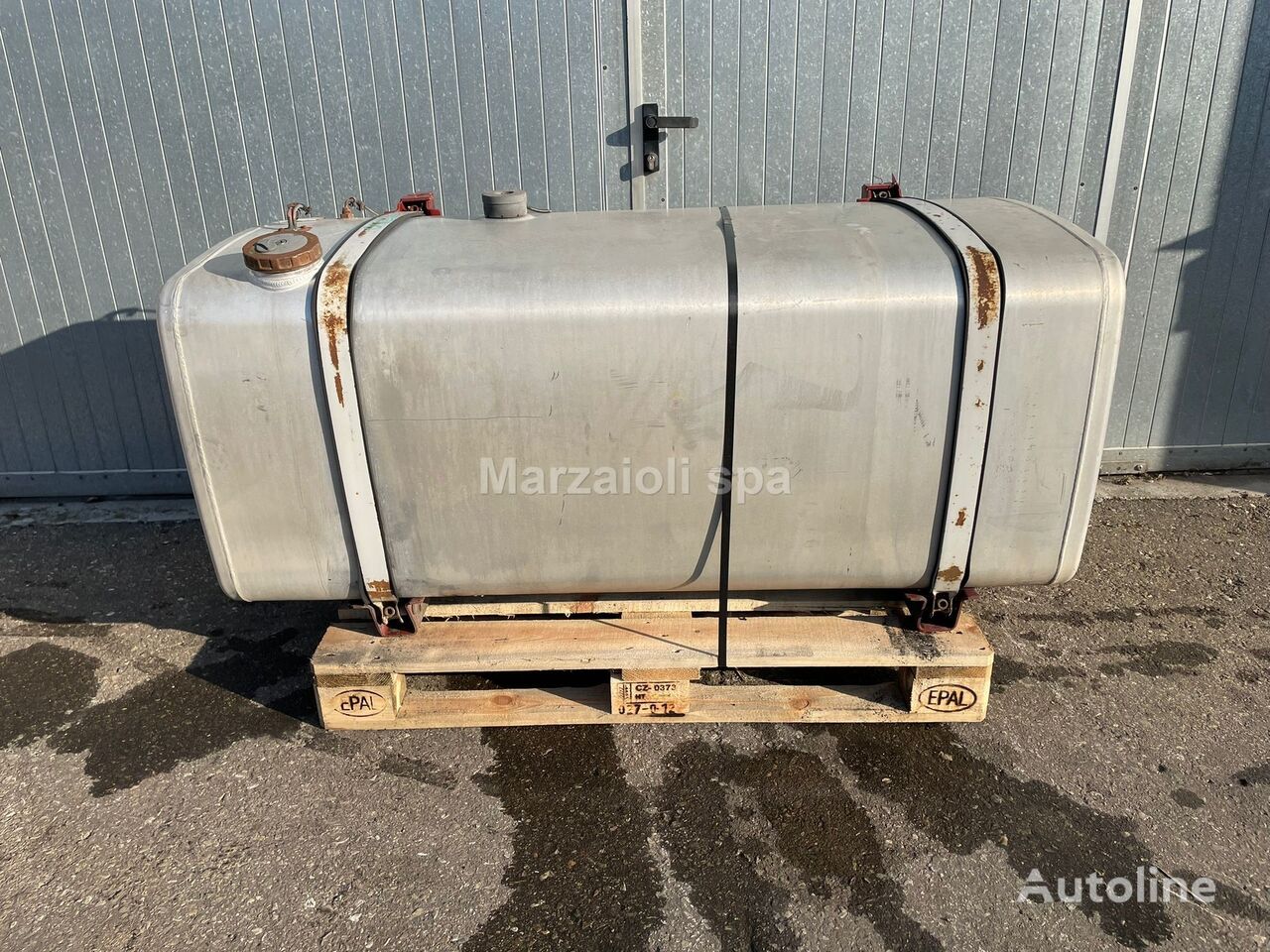 fuel tank for IVECO truck