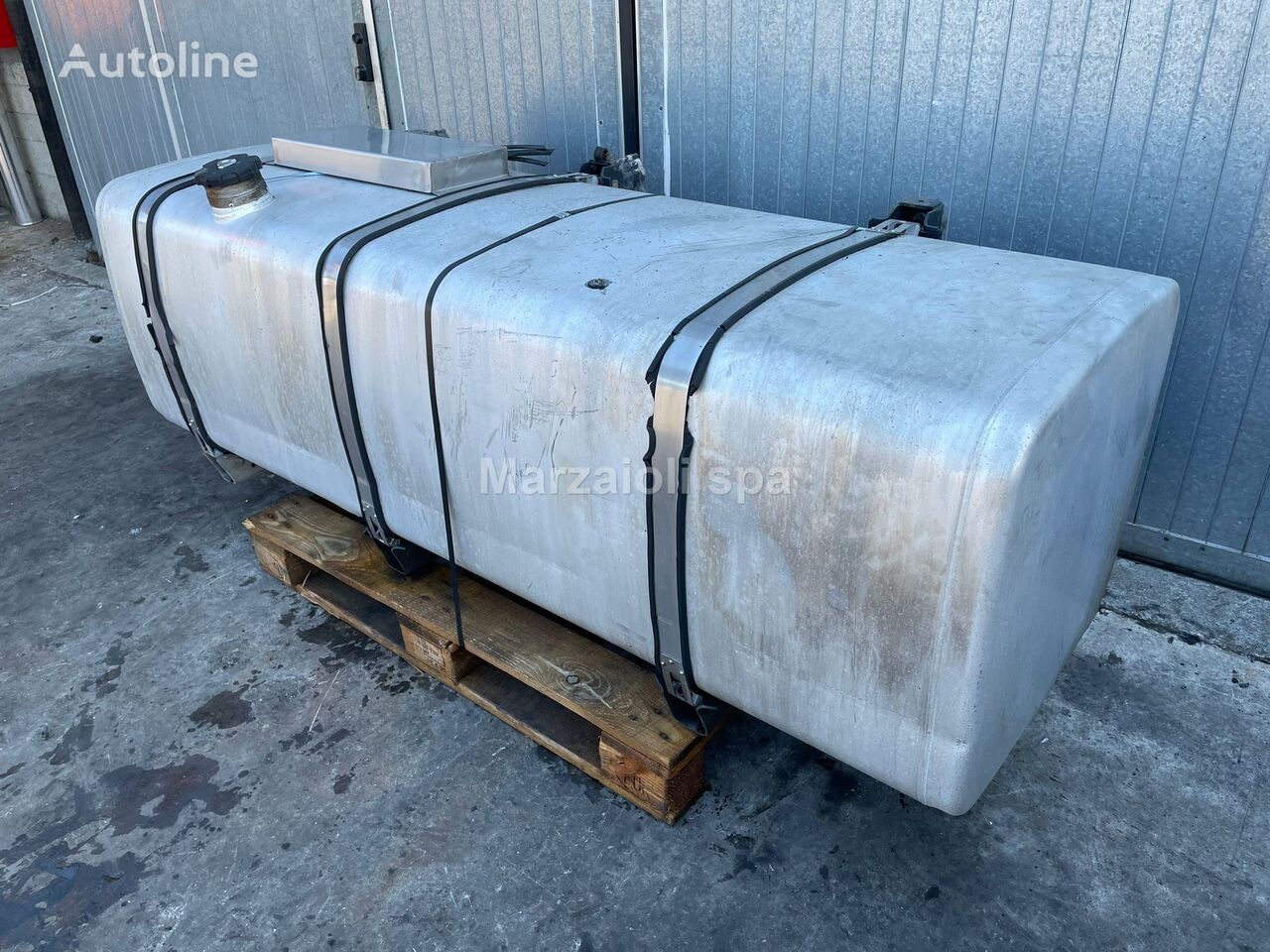 fuel tank for IVECO truck