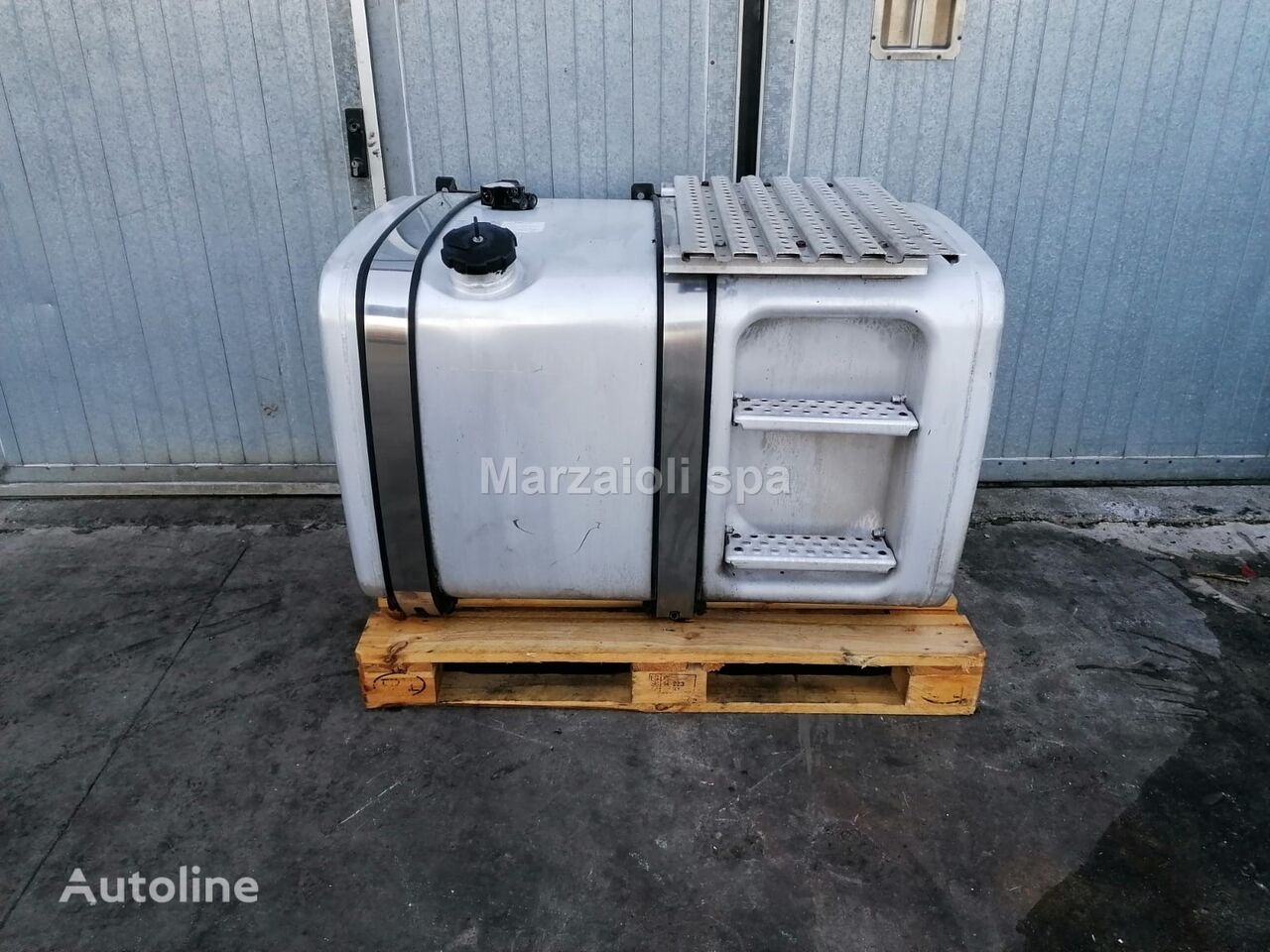 fuel tank for MAN truck