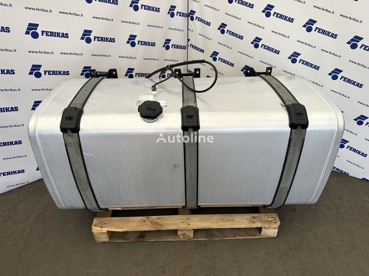 710L fuel tank for MAN TGX truck tractor