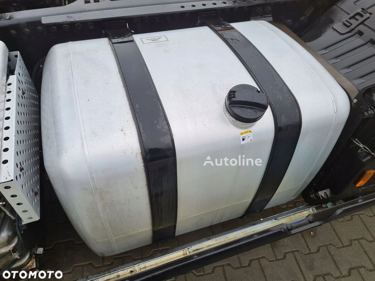 réservoir de carburant Ford ZBIORNIK BAK PALIWA 600 LITRÓW F-MAX CARGO JC46 9K007 JC46 pour camion Ford 600 LITRÓW FORD F-MAX CARGO JC46 9K007