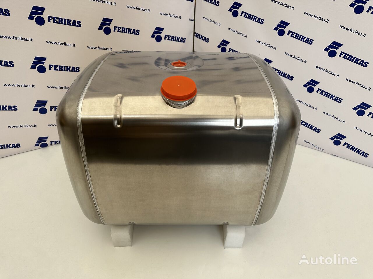 Eladó Mercedes-Benz New aluminum fuel tank 360 L. üzemanyagtartály Mercedes-Benz nyergesvontató-hoz | Autoline HU Mercedes-Benz New aluminum fuel tank 360 L. üzemanyagtartály Mercedes-Benz nyergesvontató-hoz - Autoline