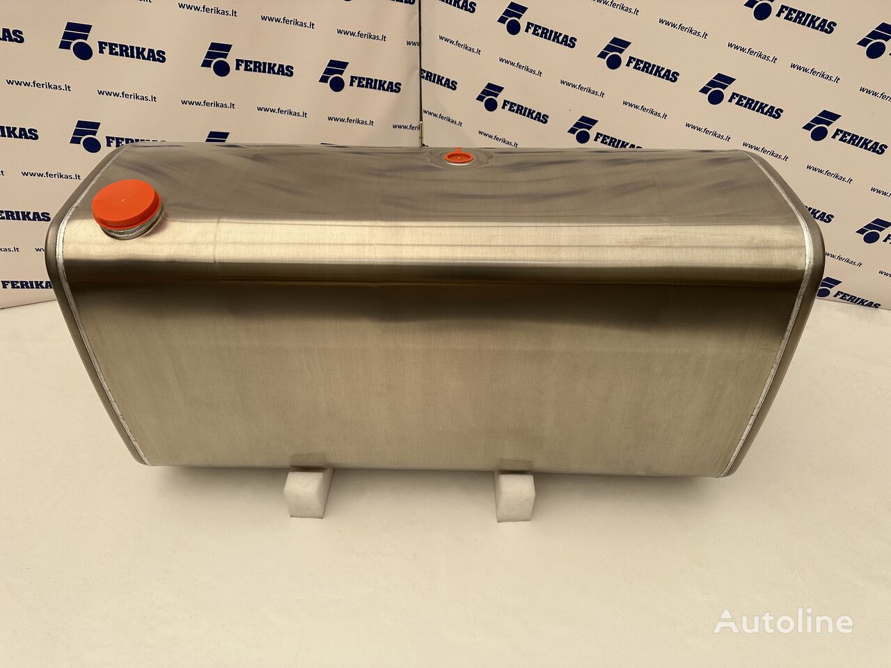 топливный бак Renault New aluminum fuel tank 570L для тягача Renault