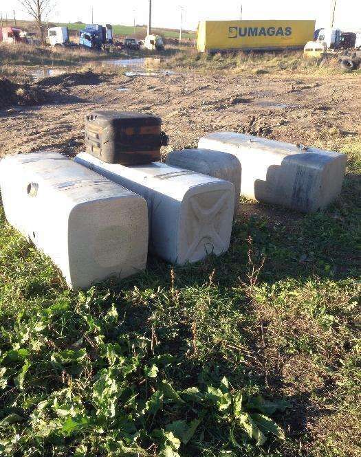 Rezervoare motorina autotractor din dezmembrari fuel tank for truck for sale | Autoline GB Rezervoare motorina autotractor din dezmembrari fuel tank for truck - Autoline