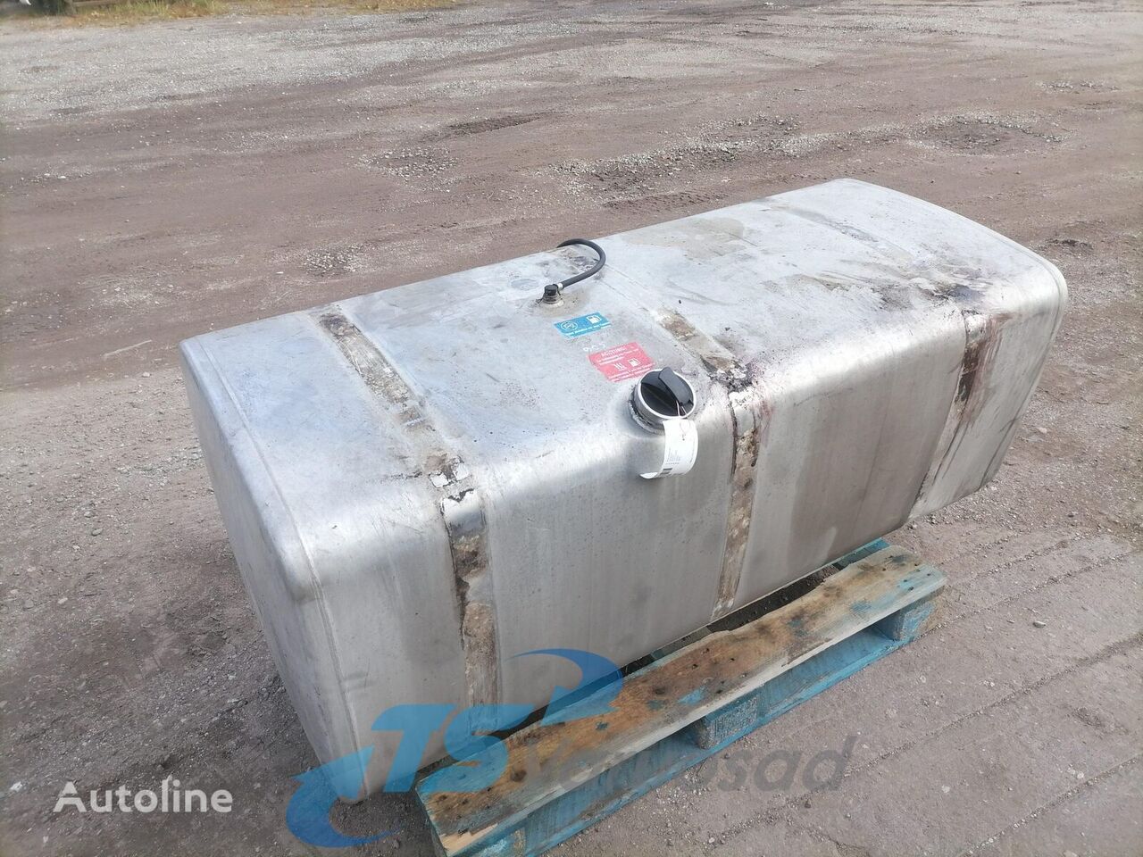 Scania Kütusepaak 700L 1871192 fuel tank for Scania R420 truck tractor