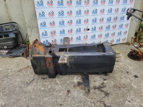Valtra 6400 Fuel Tank Centre Frame V32283230 depósito de combustible - Agroline
