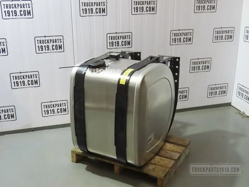 Volvo Brandstoftank + steunen 240L 21516442 fuel tank for truck - Autoline