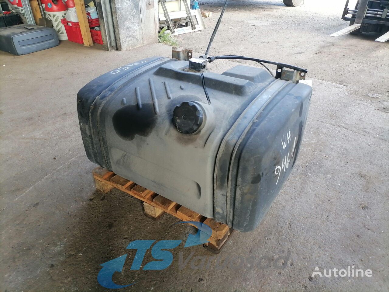 Volvo Kütusepaak 200L 20823454 fuel tank for Volvo FL240 truck tractor