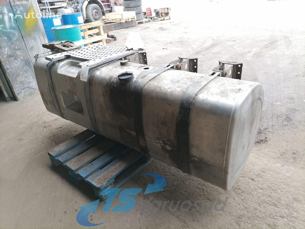 réservoir de carburant Volvo Kütusepaak 900L 21442022 pour tracteur routier Volvo FH