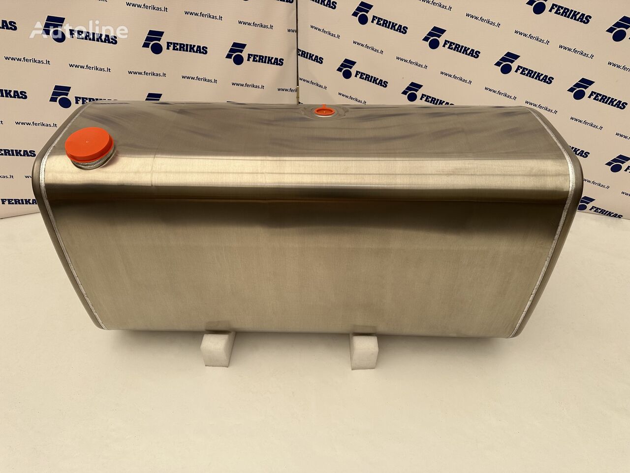 резервоар за гориво Volvo New aluminum fuel tank 570L за камион влекач Volvo