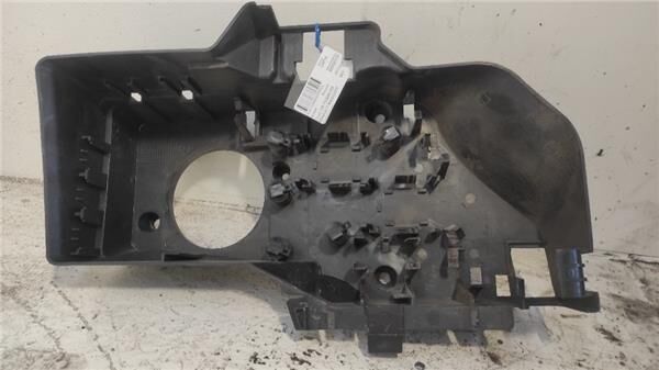 Prodaja 8200211017 kutijе s osiguračima za Renault Mascott kamiona | Autoline HR 8200211017 kutija s osiguračima za Renault Mascott kamiona - Autoline