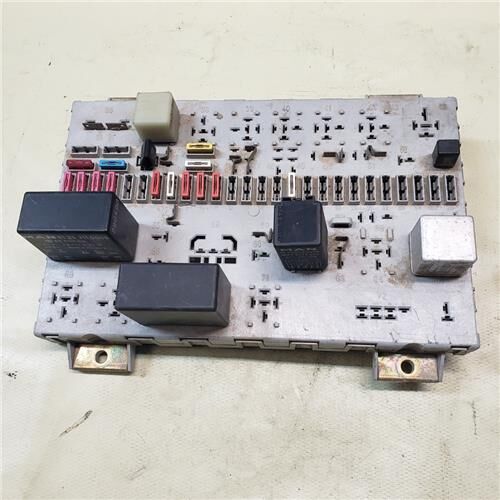 Venta de 81254446060 caja de fusibles para MAN 13.224 LC camión | Autoline ES 81254446060 caja de fusibles para MAN 13.224 LC camión - Autoline
