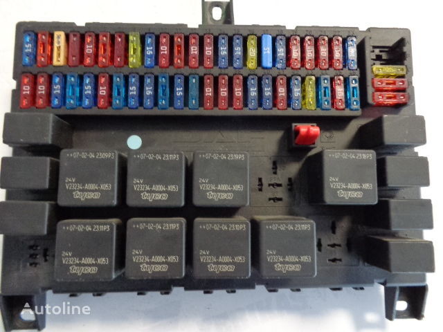 DAF fuse relay protection box 1674870, 1333370, 1452112 skyddsbox till DAF XF dragbil - Autoline