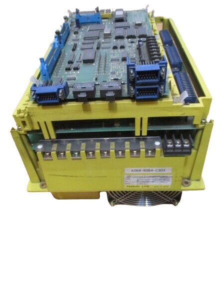 Fanuc A06B-6064-C303 AC Spindle Servo Unit caja de fusibles para robot industrial