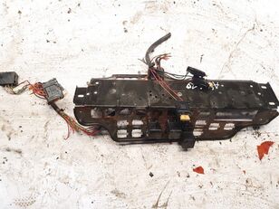 caixa de fus&iacute;veis Fuse box para cami&atilde;o Mercedes-Benz 814