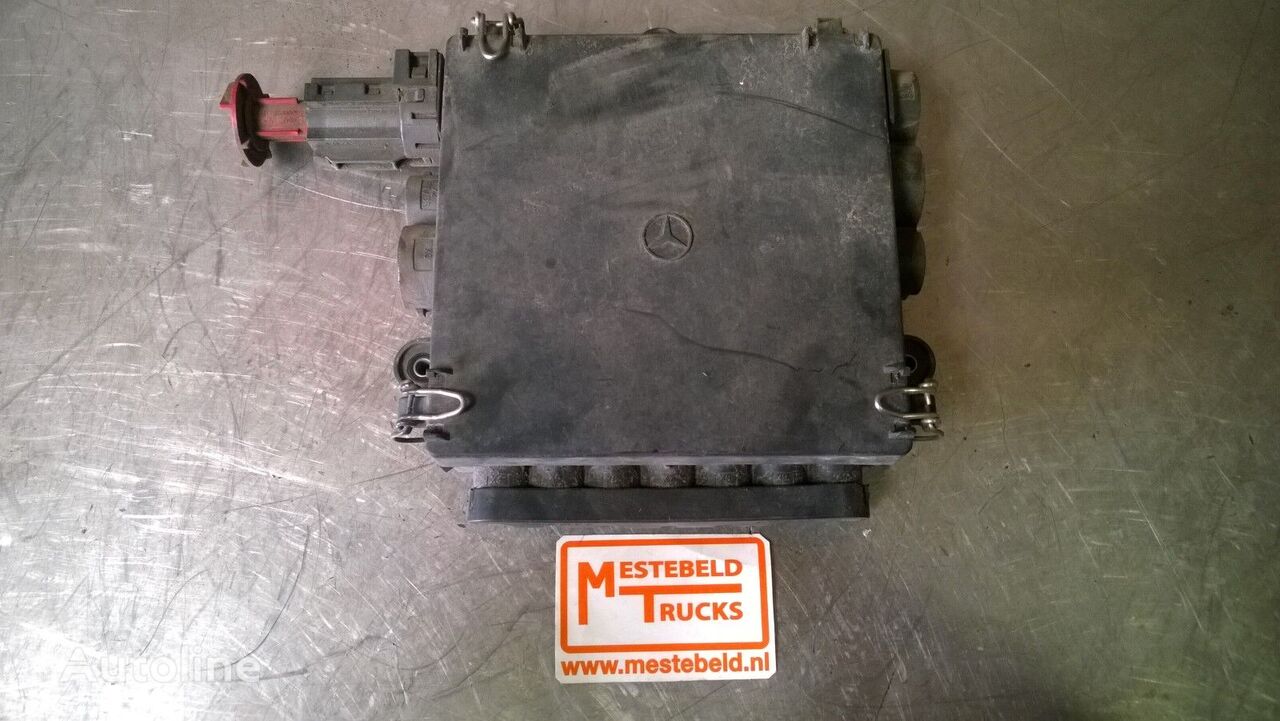 Fuse block for Mercedes-Benz   truck - Autoline