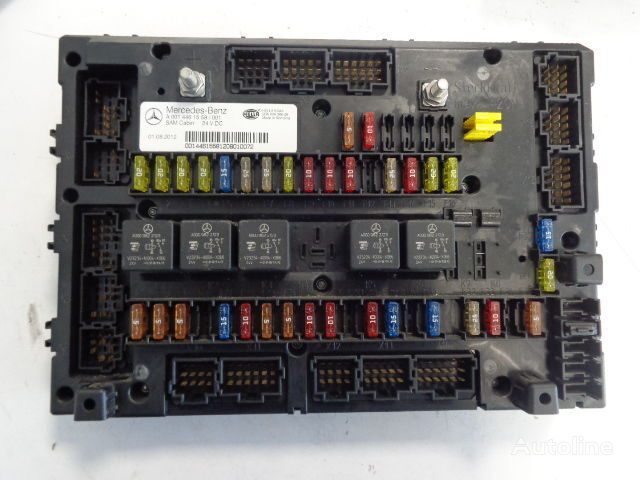 Mercedes-Benz MP4 Fuse relay protection box 0014461558 Sicherungsblock für Mercedes-Benz Actros Sattelzugmaschine