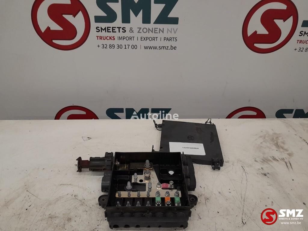 Venta de Mercedes-Benz Occ Zekeringskast Mercedes caja de fusibles para camión | Autoline BO Mercedes-Benz Occ Zekeringskast Mercedes caja de fusibles para camión - Autoline