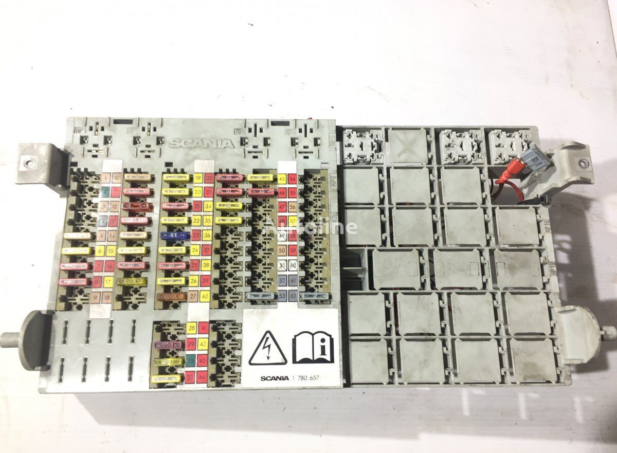 Scania R-series (01.04-) fuse block for Scania P,G,R,T-series (2004-2017) truck - Autoline