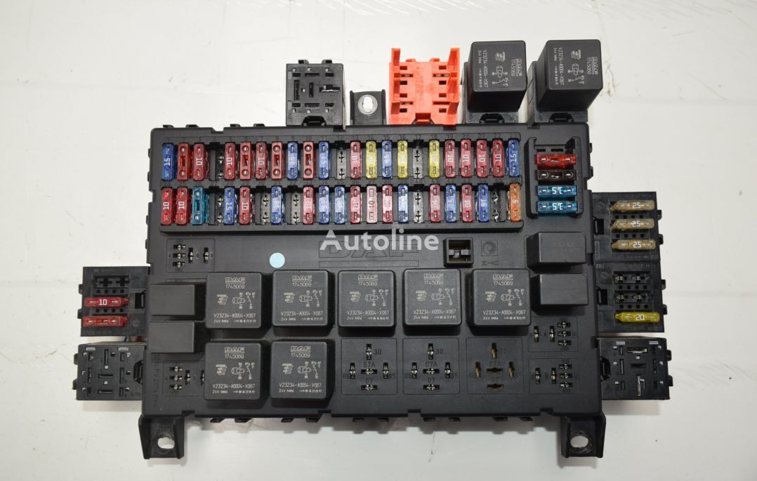 Skrzynka Puszka Bezpieczników DAF XF 105 fuse block for truck