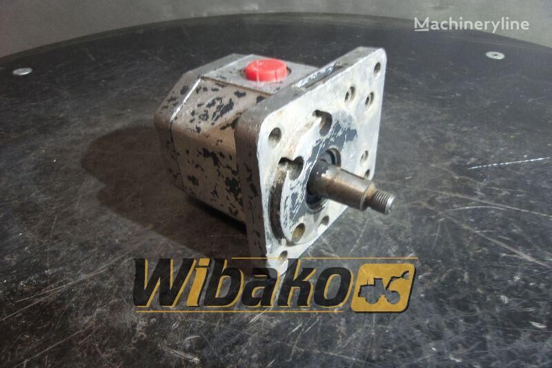 AK52 1105F gear pump for excavator