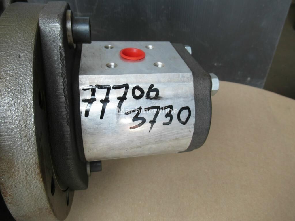 Bosch 0 510 725 363 tandwielpomp voor graafmachine