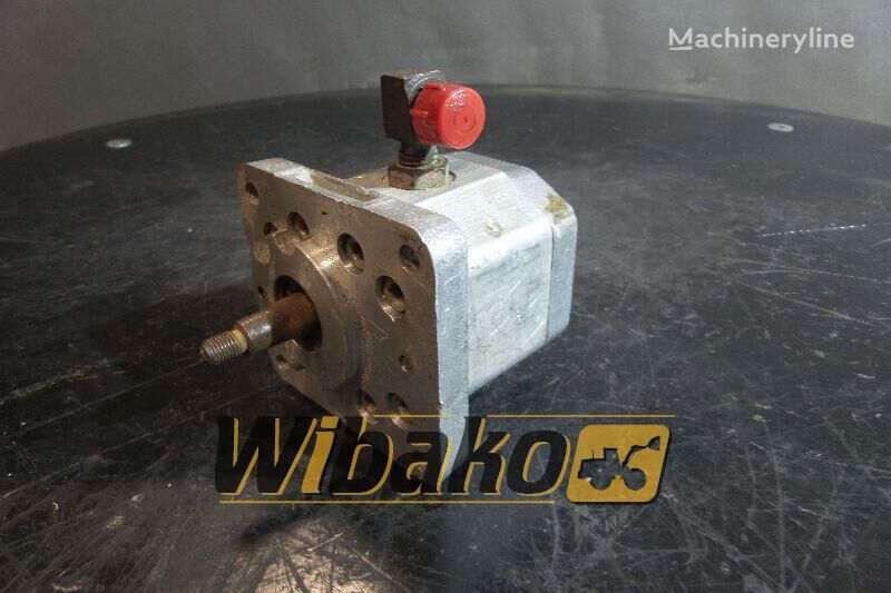 PZL AK52 PZ2-K-25 gear pump for excavator