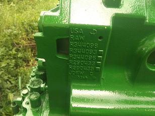 علبة السرعات لـ جرار بعجلات John Deere 8400,8300,8200,8100