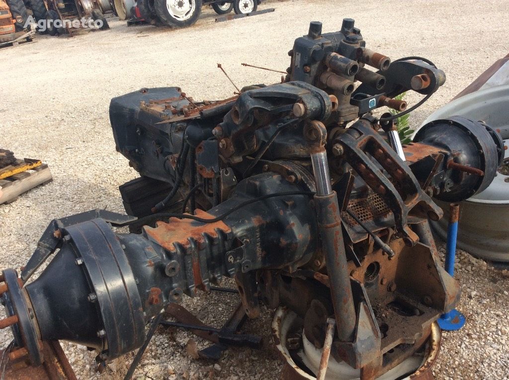 Boîte de vitesses pour tracteur à roues Massey Ferguson 4270 - Agronetto