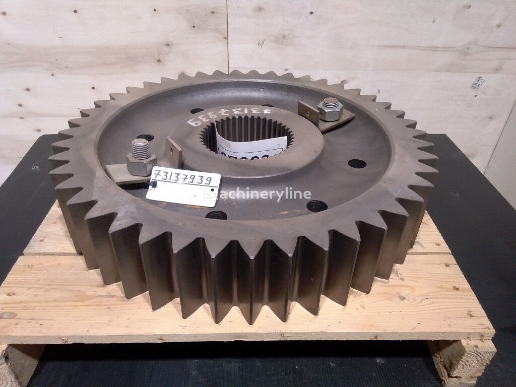 New Holland 73137939 73137939 gearbox gear for excavator