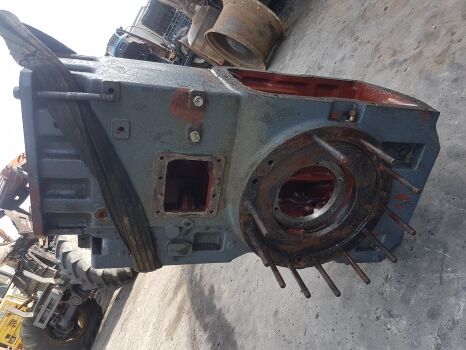 Cárter da caixa de velocidades Ford 8160, Tm, 60, M, Transmission Rear Housing 5173158, 5167252 para trator de rodas - Agroline
