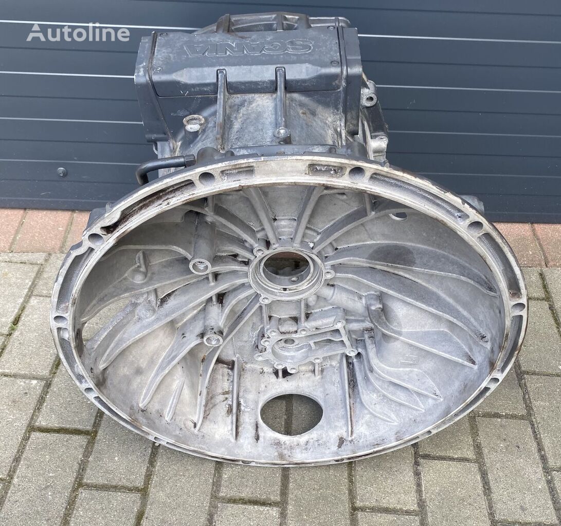 carter de boîte de vitesses Scania 2422161 pour tracteur routier