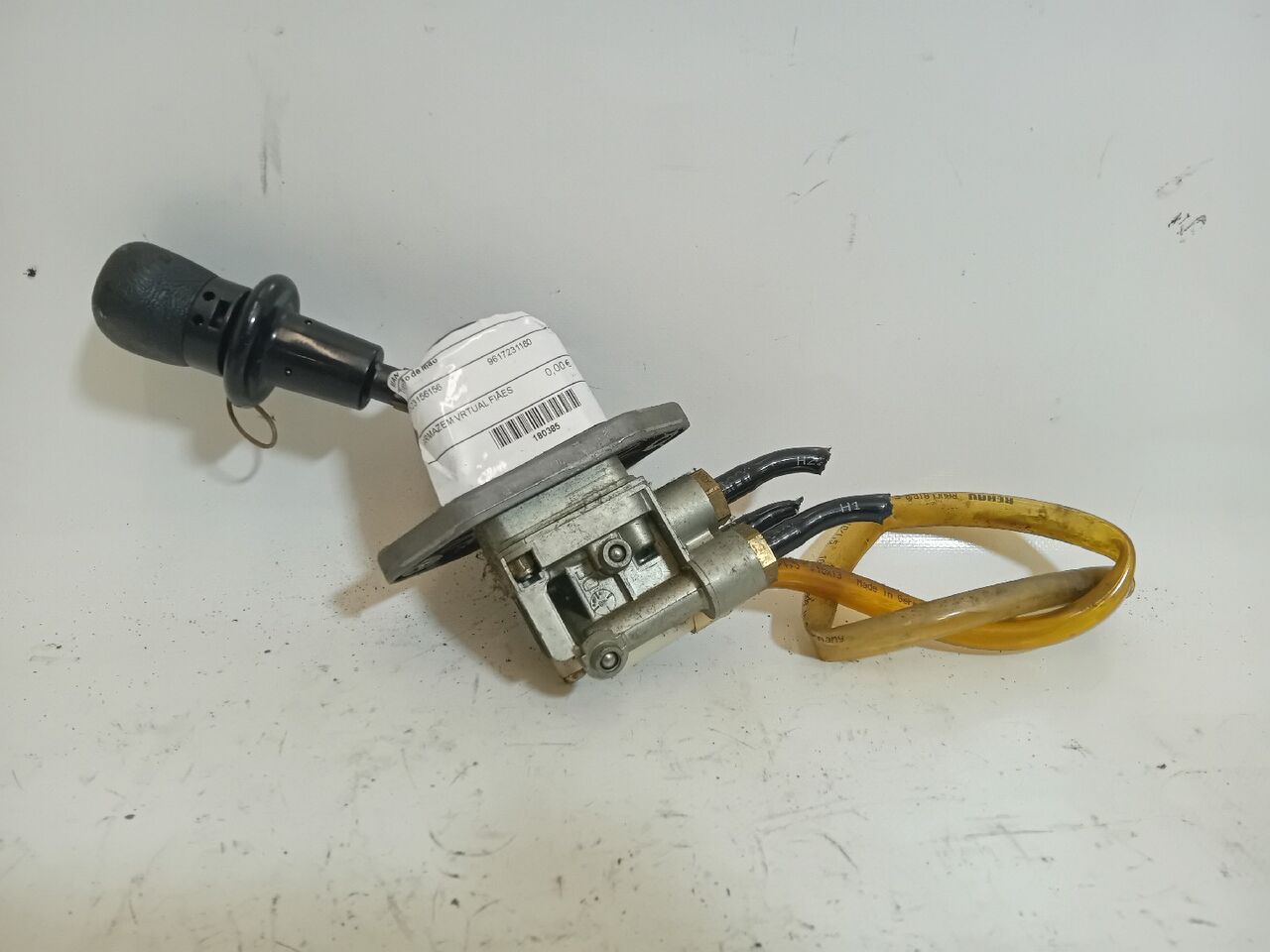 Robinet de frein à main 81523156156 pour tracteur routier MAN TGA - Autoline