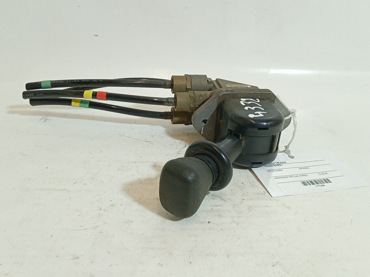 Robinet de frein à main 5010422400 pour tracteur routier Renault Premium - Autoline