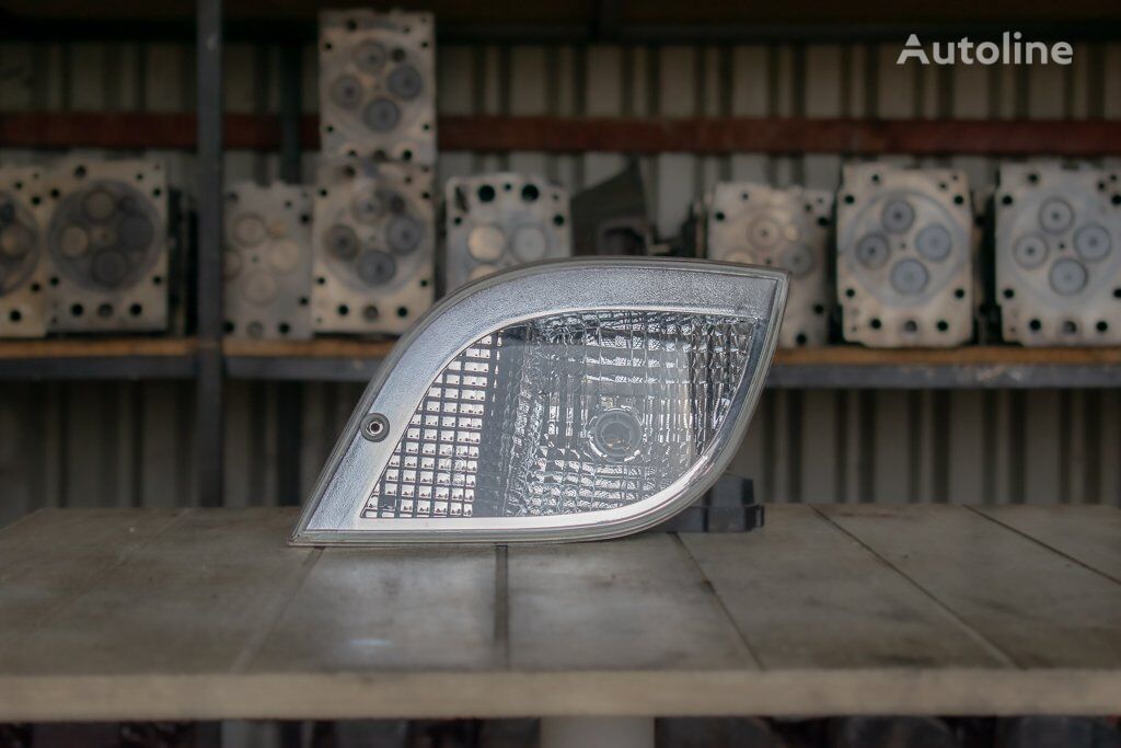 lampu depan untuk truk Mercedes-Benz ATEGO II