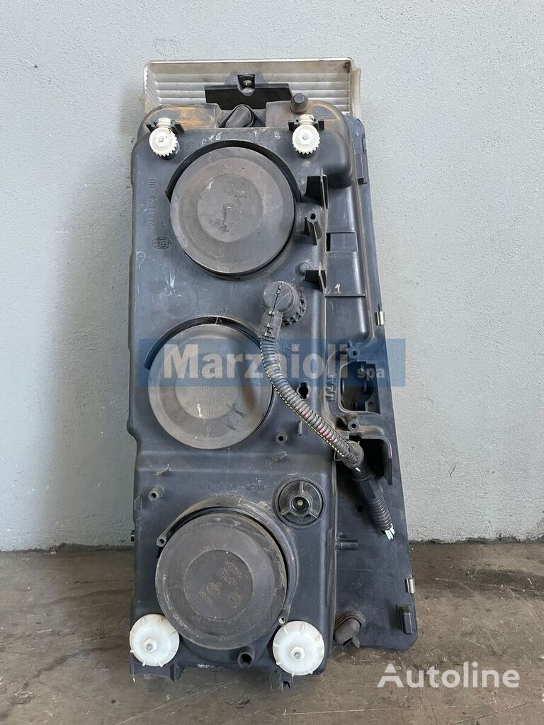 headlight for Renault MAGNUM truck tractor