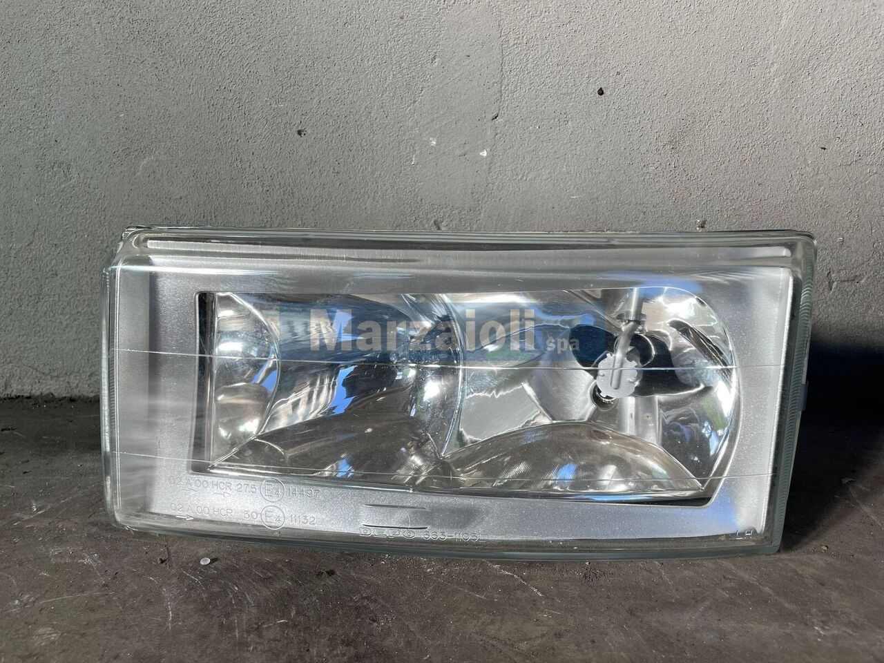 headlight for IVECO DAILY cargo van