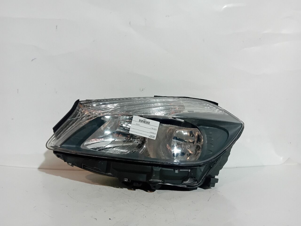 A1768200361 frontlykt for Mercedes-Benz A-CLASS (W176) | 12 - 18 lastebil