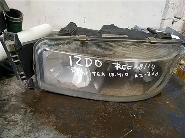 Phare 81251016347 pour camion MAN TGA - Autoline
