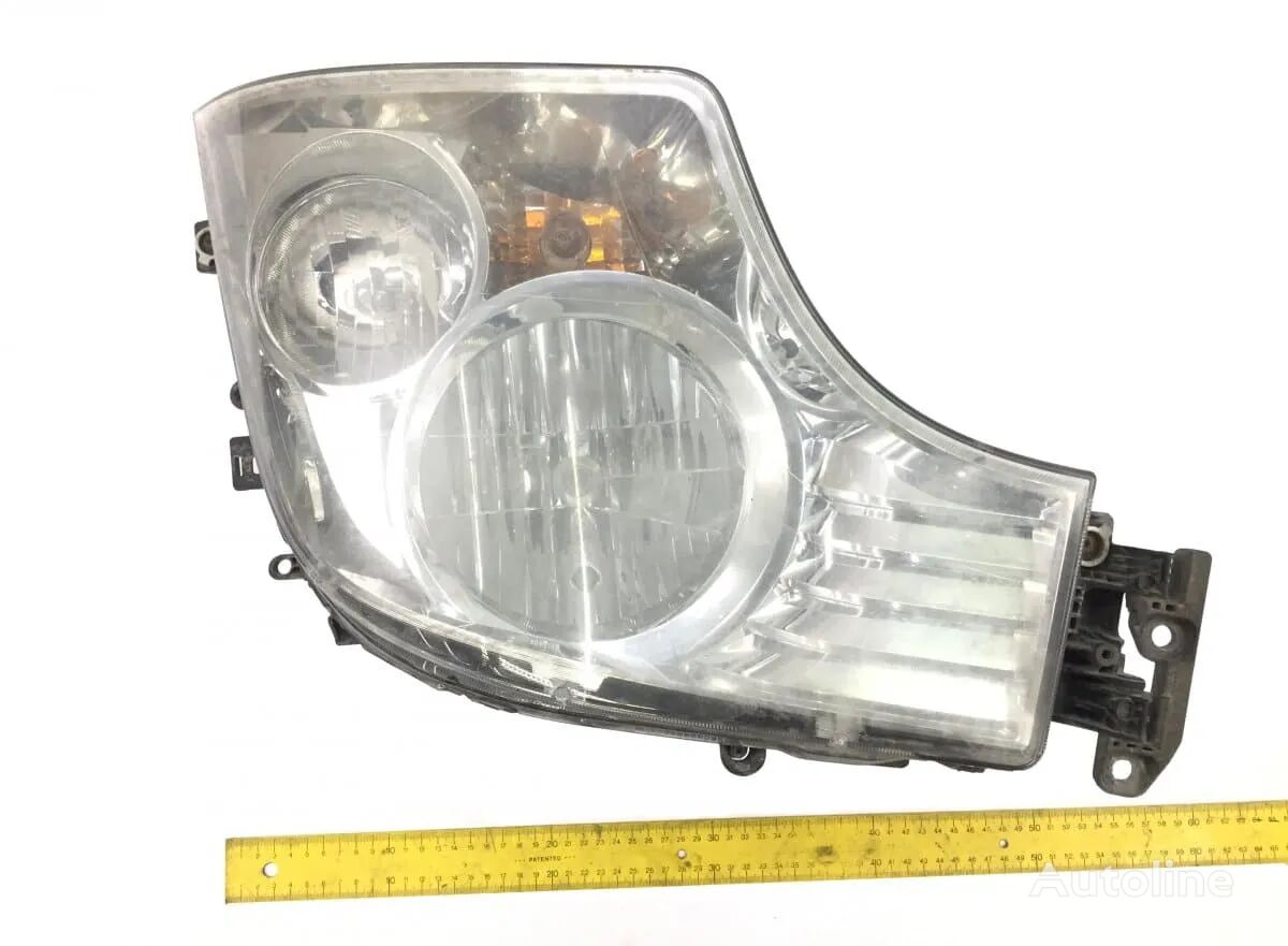 Far Dreapta headlight for Mercedes-Benz A9608200339 9608200339 truck