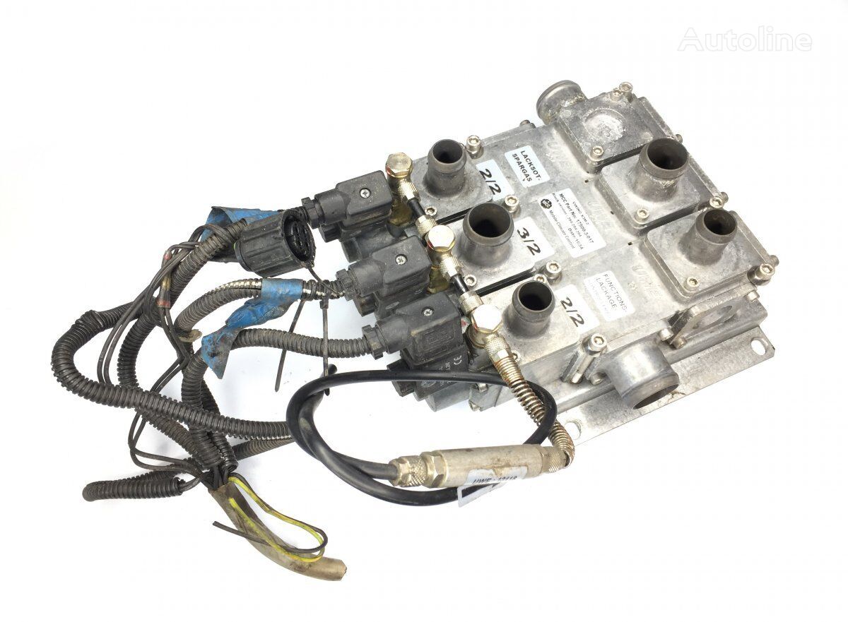 bộ sưởi độc lập UWE B12B (01.97-12.11) 85107164 dành cho xe buýt Volvo B6, B7, B9, B10, B12 bus (1978-2011)