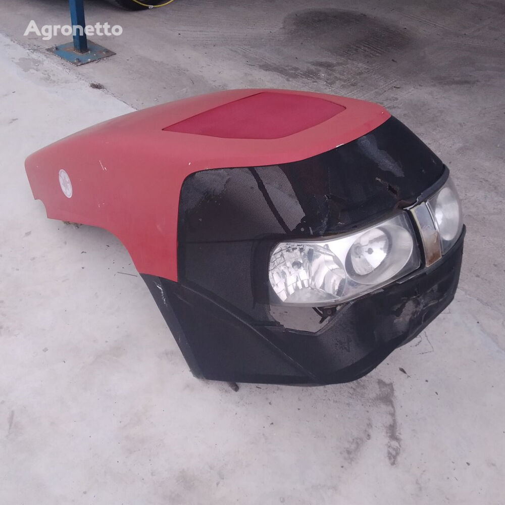 capot pour tracteur à roues