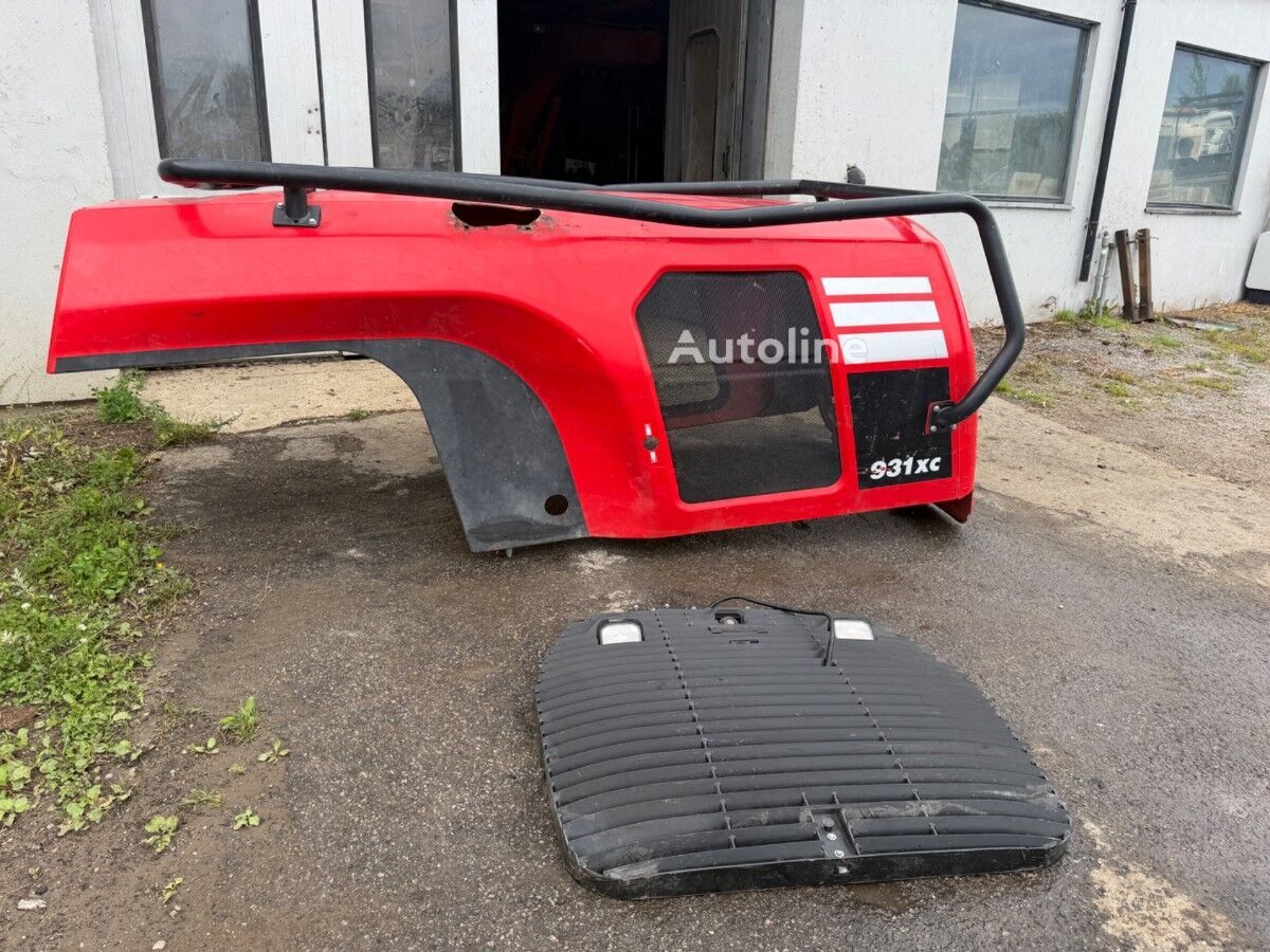 غطاء حجرة المحرك Komatsu غطاء محرك كوماتسو آخر مزود بقضيب حماية لـ آلة قطع الأشجار Komatsu 931xc - Agroline